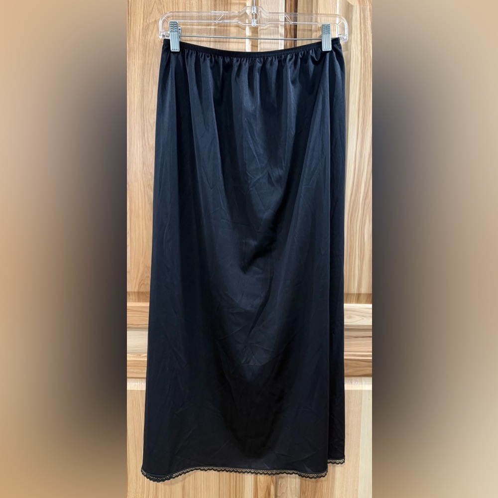 Vanity Fair Whimsigoth Black Satin Midi Maxi Slip Skirt Sz M Lace Trim Slit Back